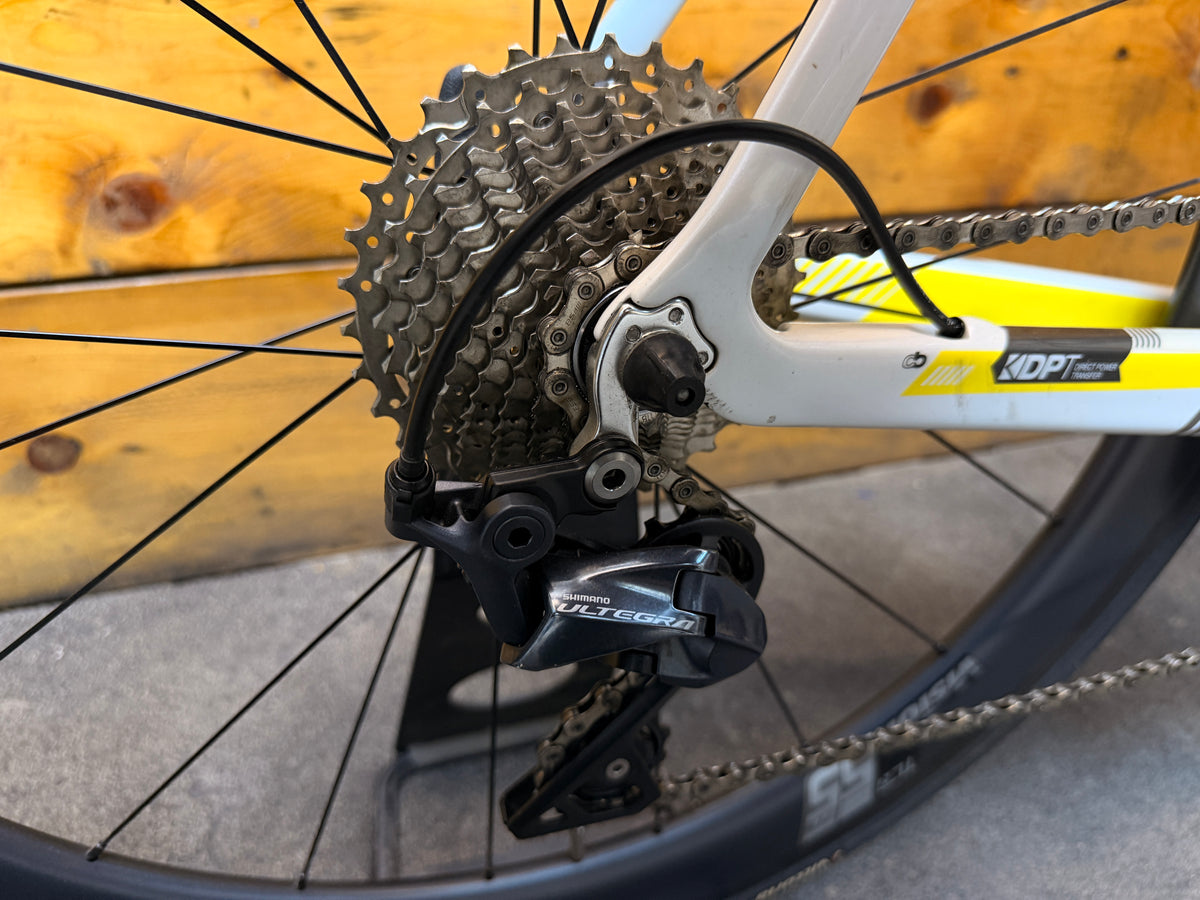 RENT Boardman Performance Series Pro C SLR Road Bike