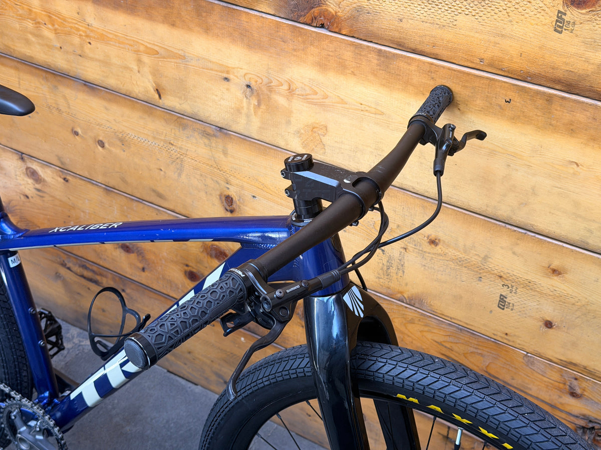 RENT Trek Xcaliber 8 Mountain Bike