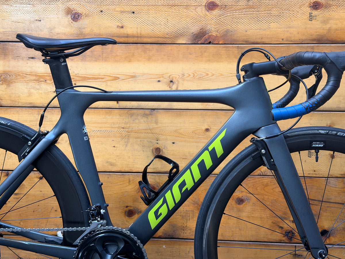 Giant Propel Advanced 2 Road Bike