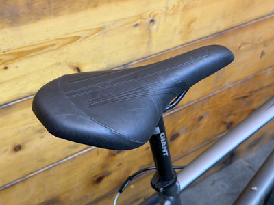 RENT Giant Escape Hybrid Bike