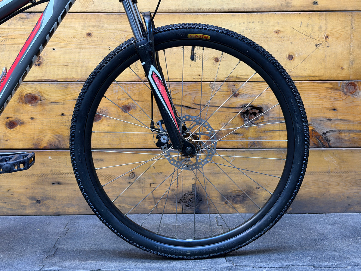 Specialized Hardrock Mountain Bike