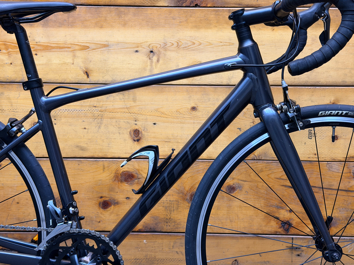 Giant Contend 3 Road Bike