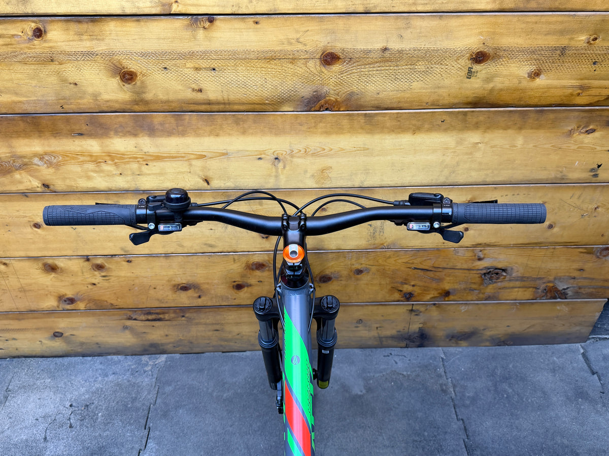 Silverback Stride Sport Mountain Bike