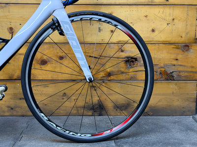 Giant Propel Advanced SL 2 Road Bike