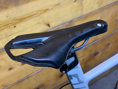 Giant Propel Advanced SL 2 Road Bike
