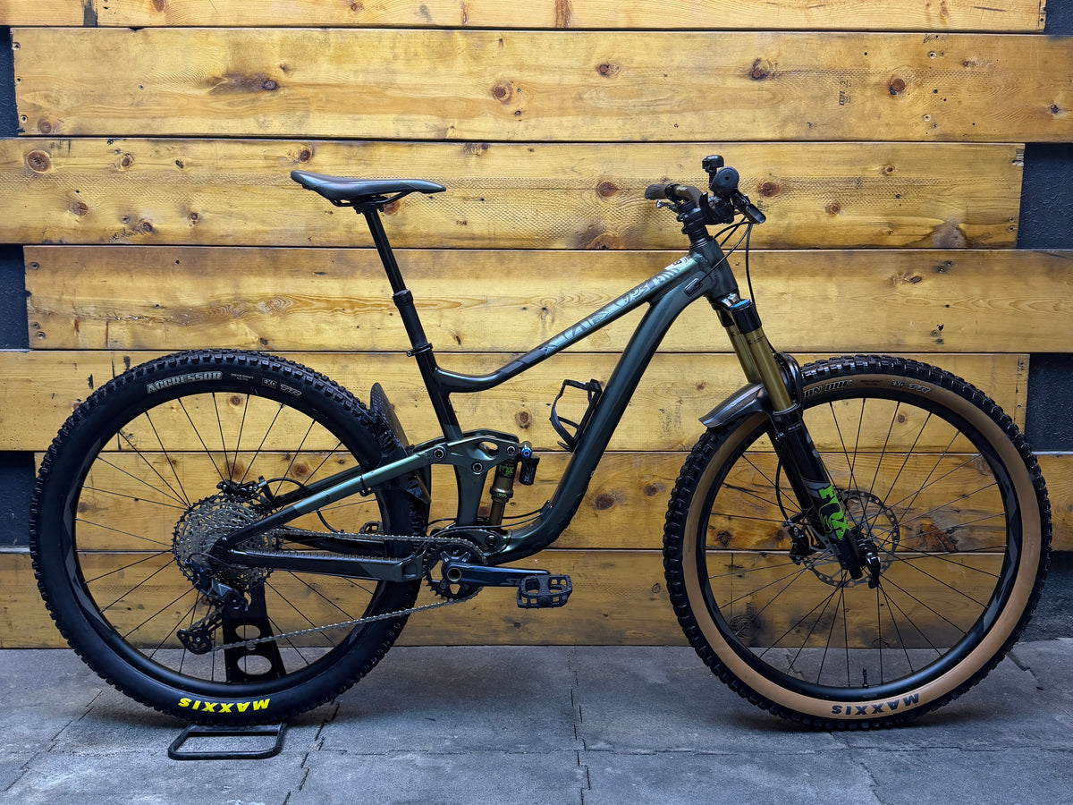 Giant Trance X 2 Mountain Bike