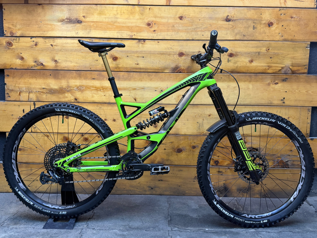 YT Industries Capra Comp Mountain Bike