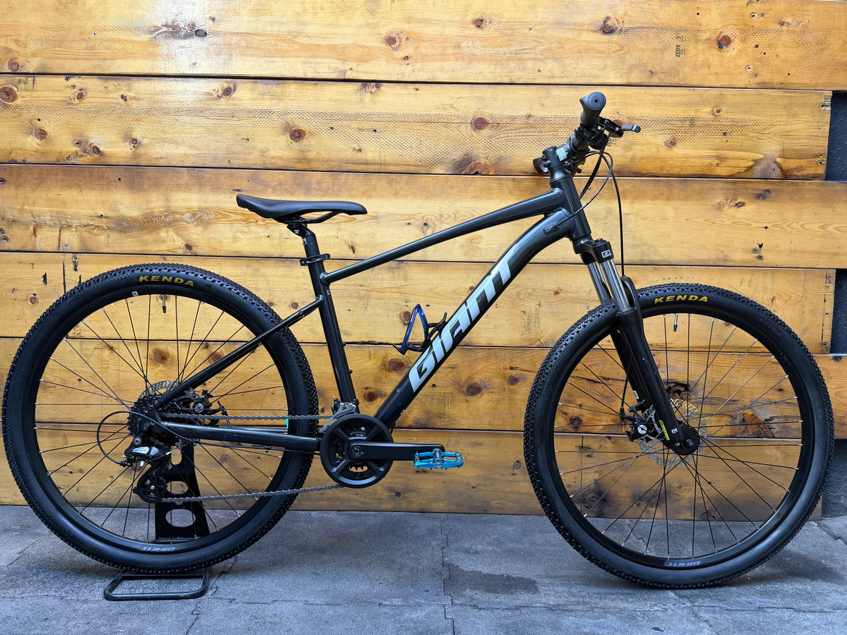 Giant Talon 4 Mountain Bike