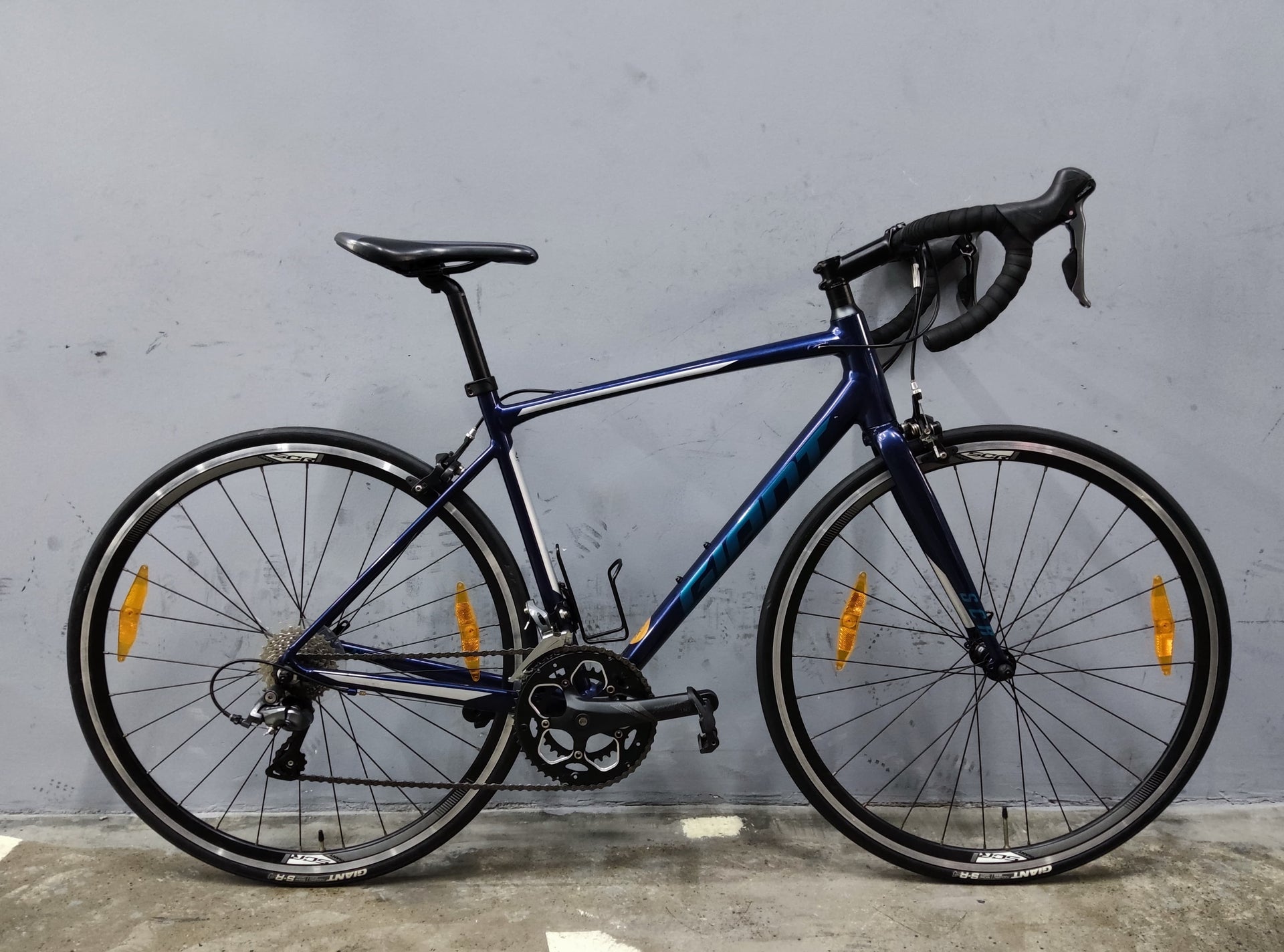 Giant SCR Road Bike