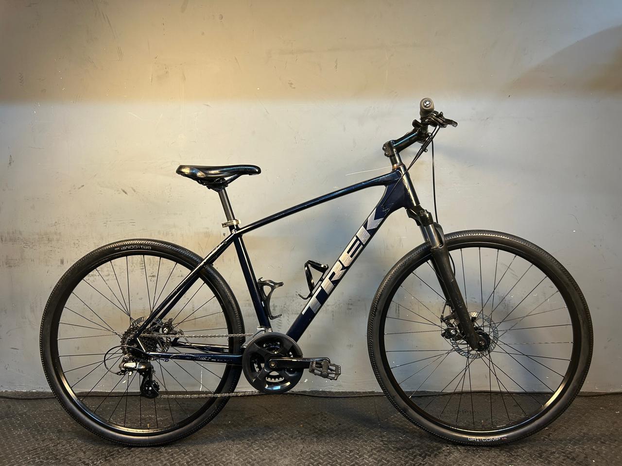 Trek Dual Sport 1 Hybrid Bike