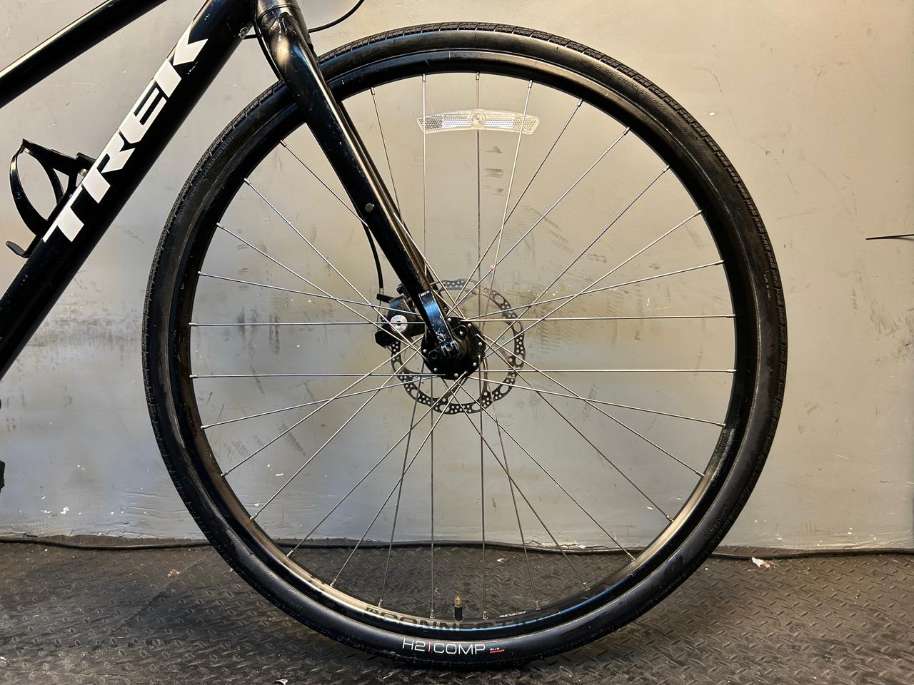RENT Trek FX1 Hybrid Bike