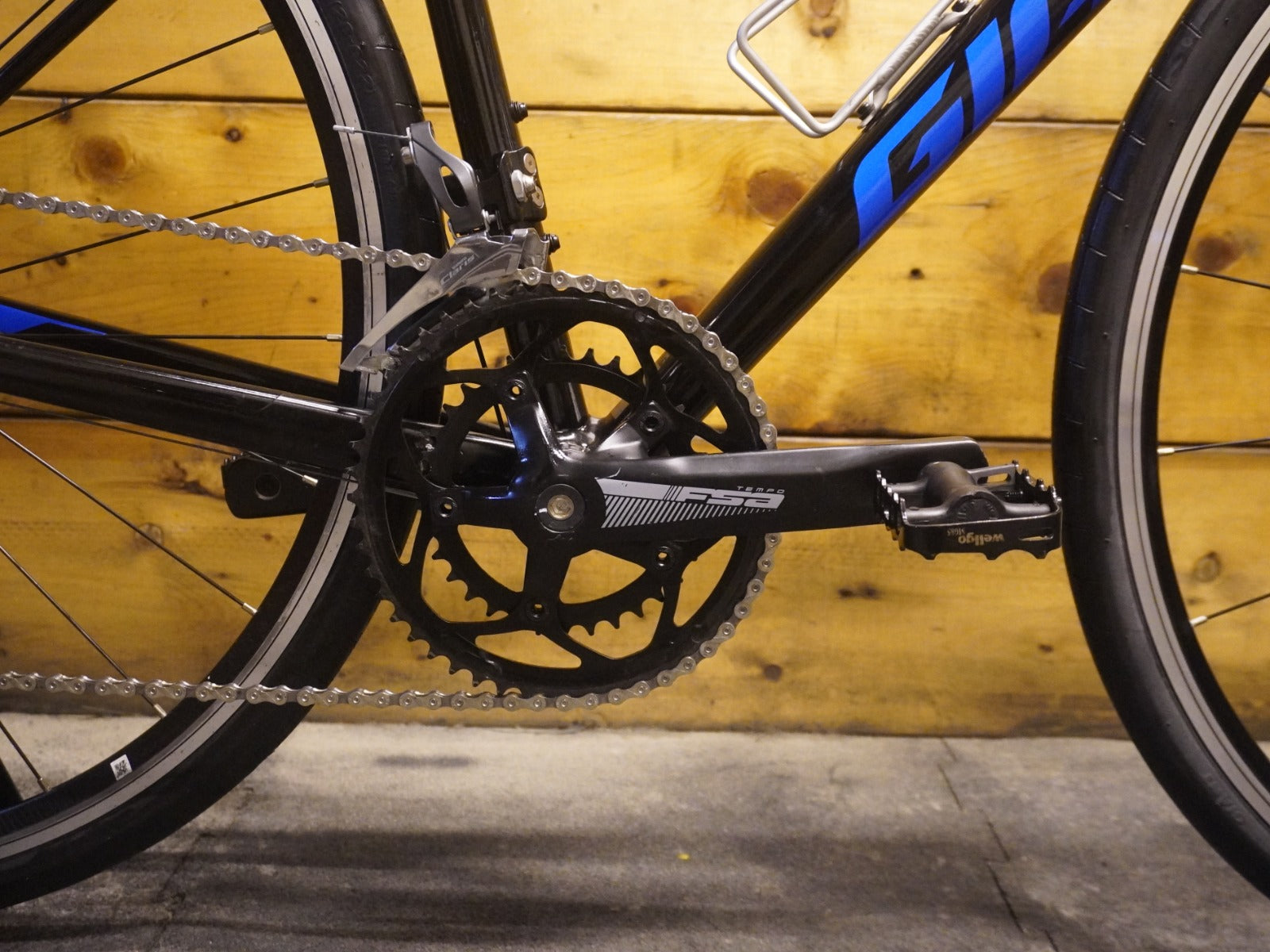 Giant Contend 3 Road Bike
