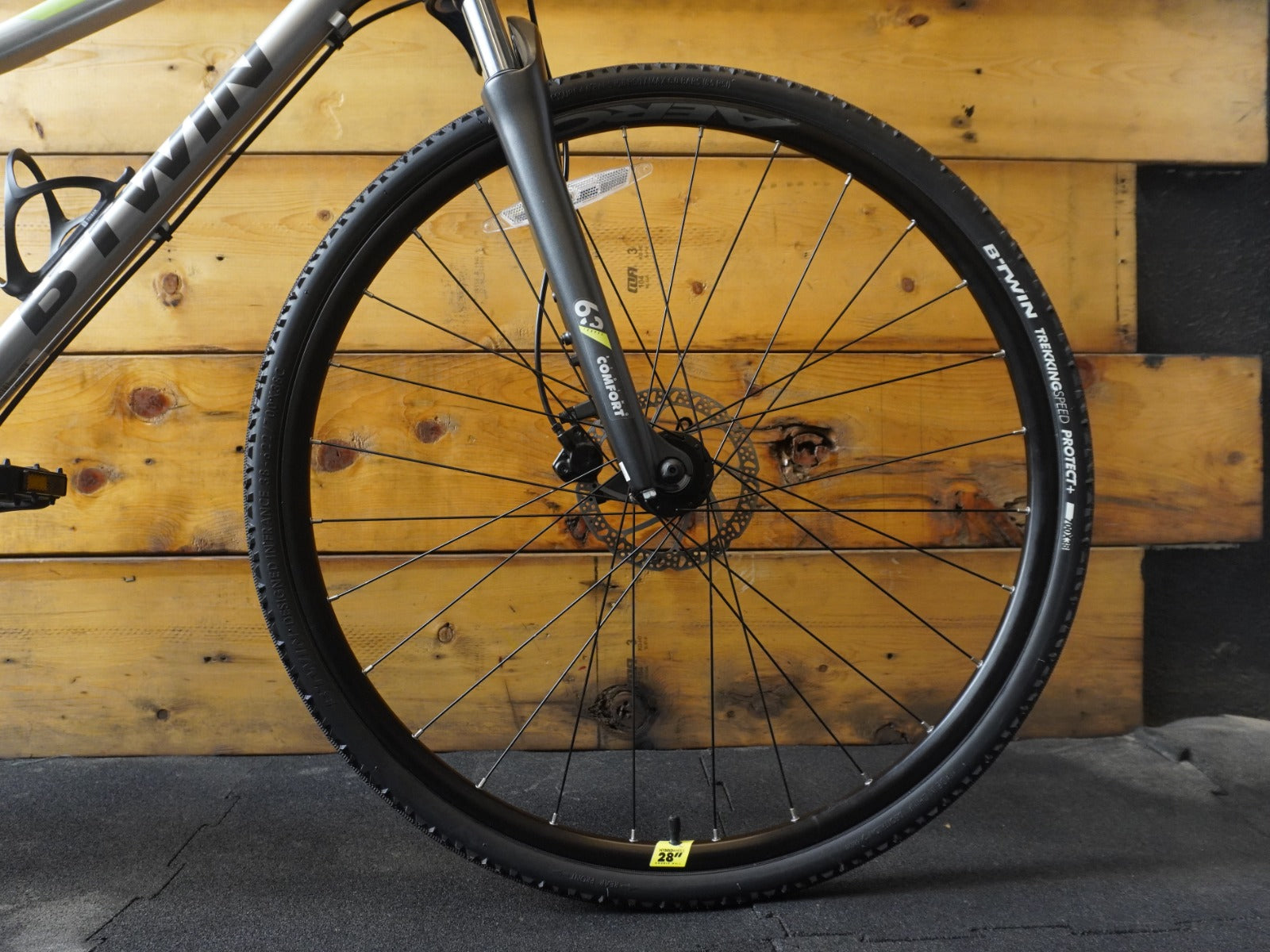 B'twin Riverside 900 Hybrid Bike