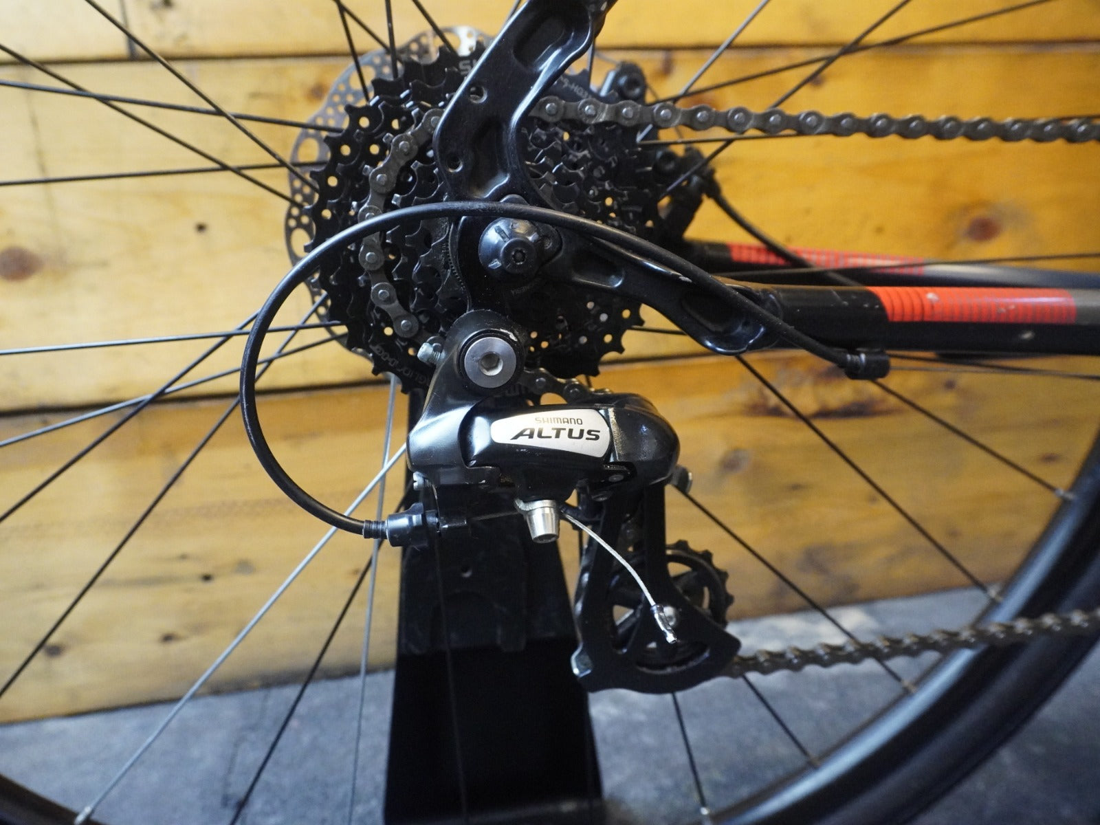 Fuji Absolute 1.9 Hybrid Bike
