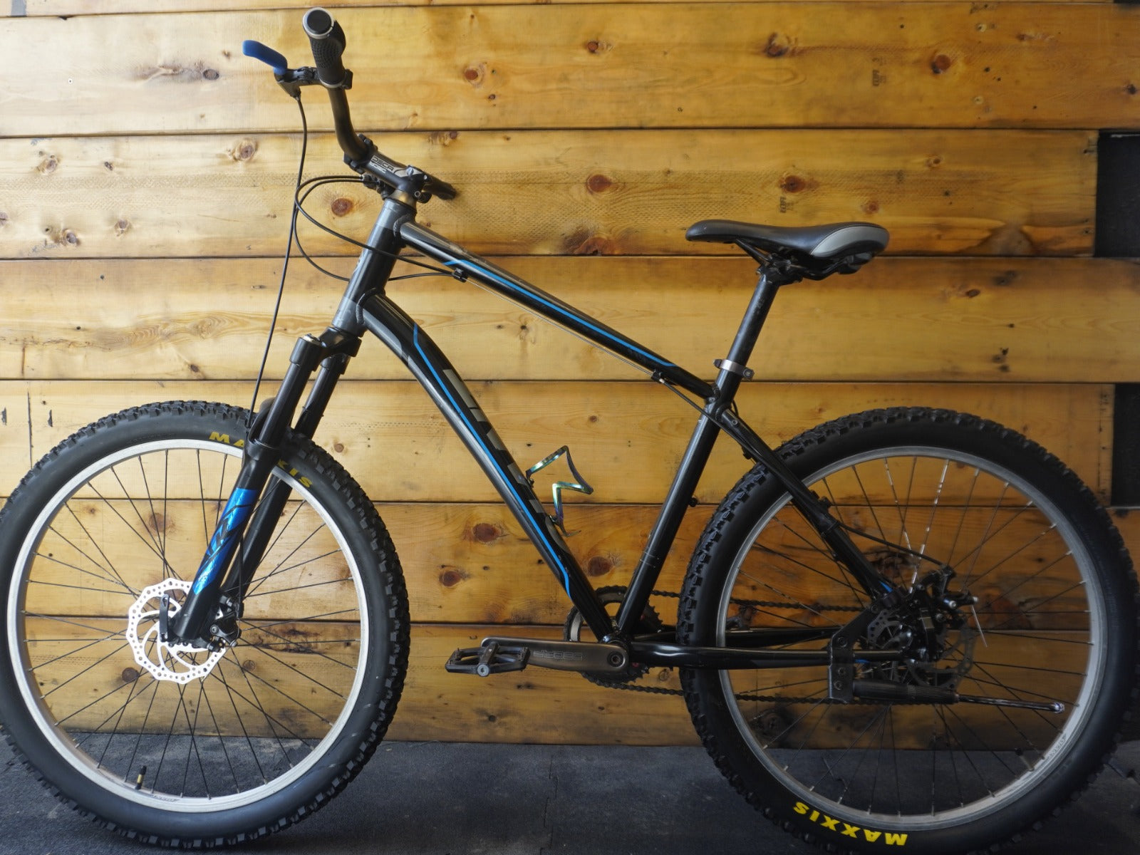 RENT Giant Sedona Mountain Bike