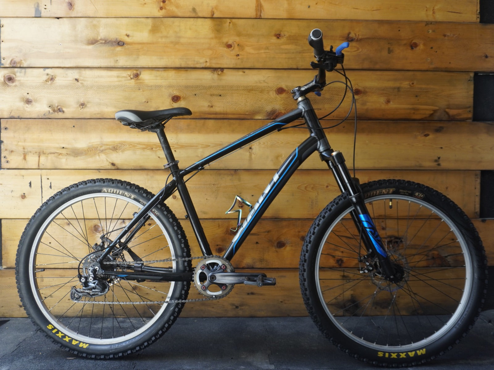 RENT Giant Sedona Mountain Bike
