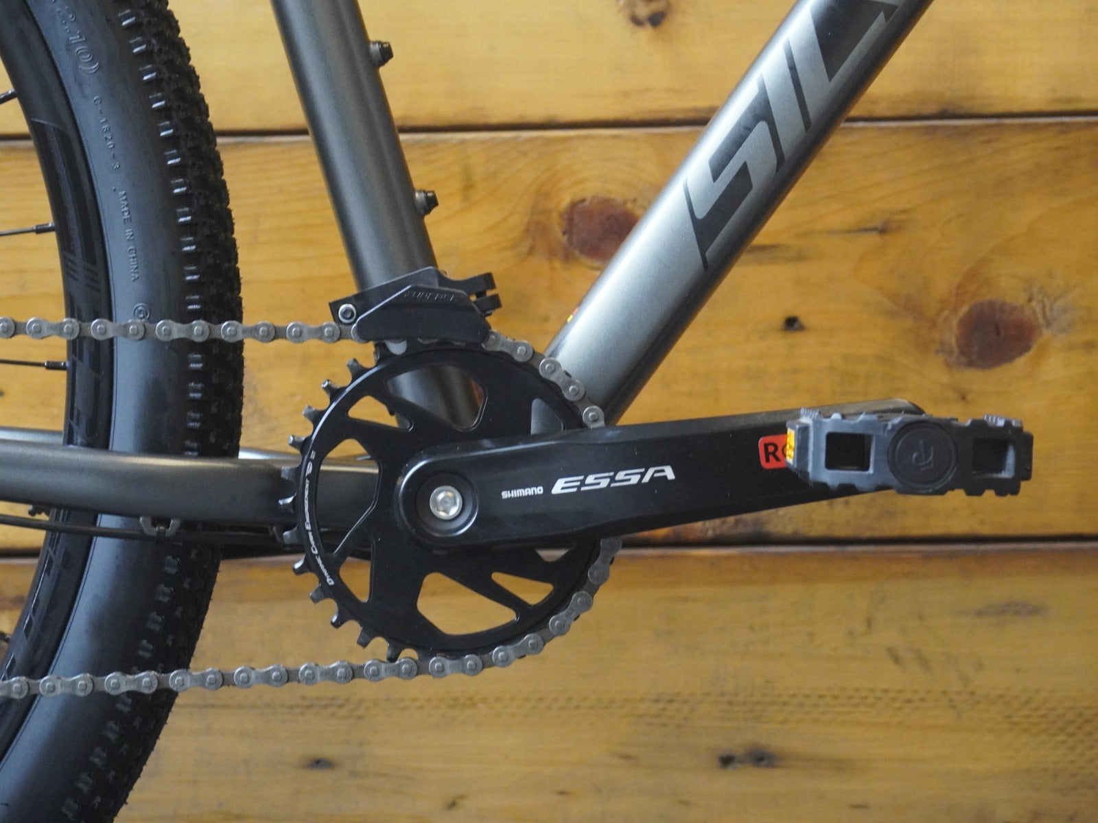 RENT Silverback SE:Series 8 Mountain Bike