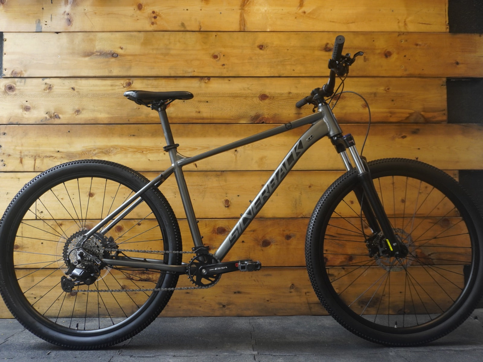 RENT Silverback SE:Series 8 Mountain Bike