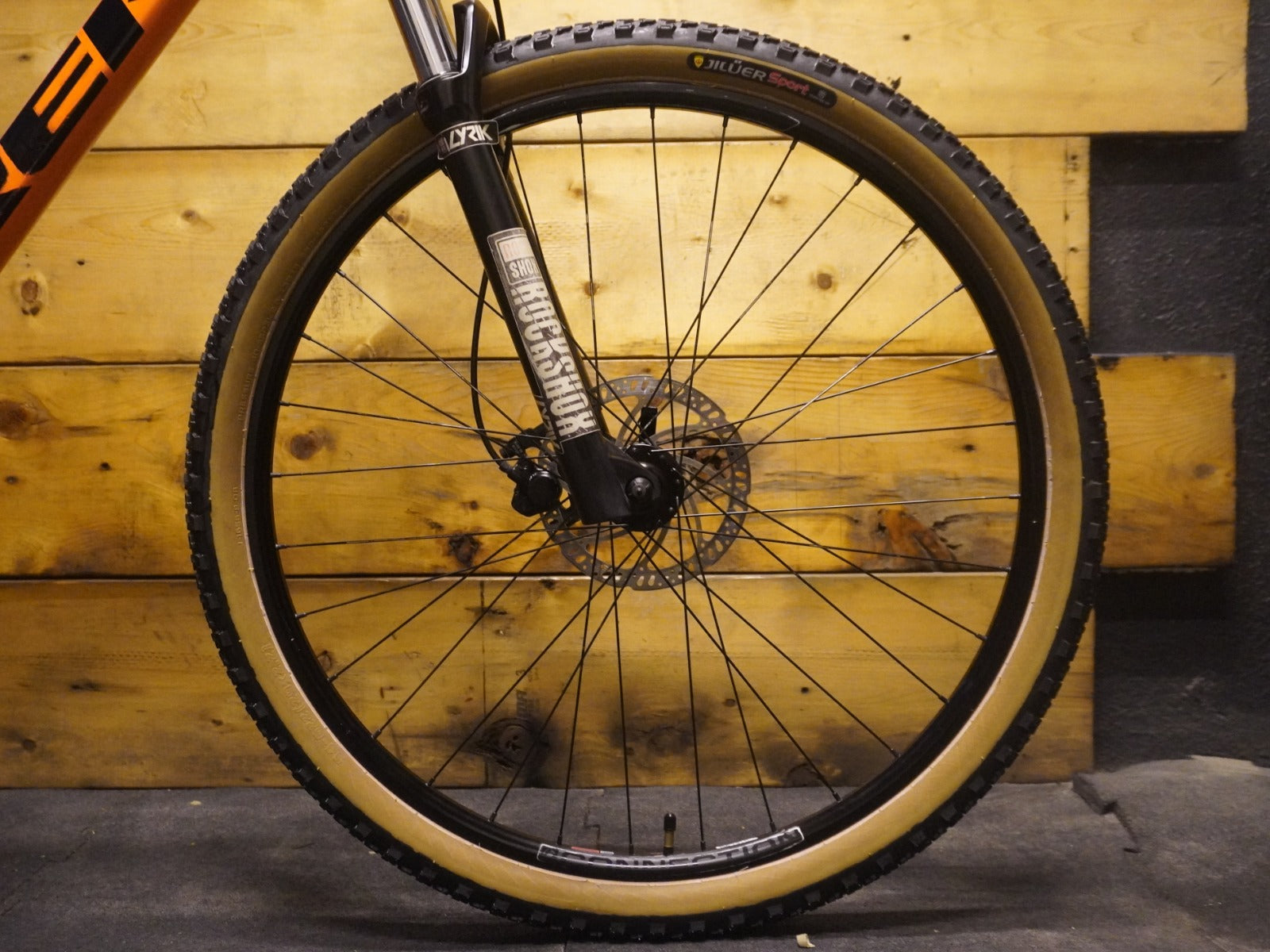 Trek Marlin 7 Mountain Bike