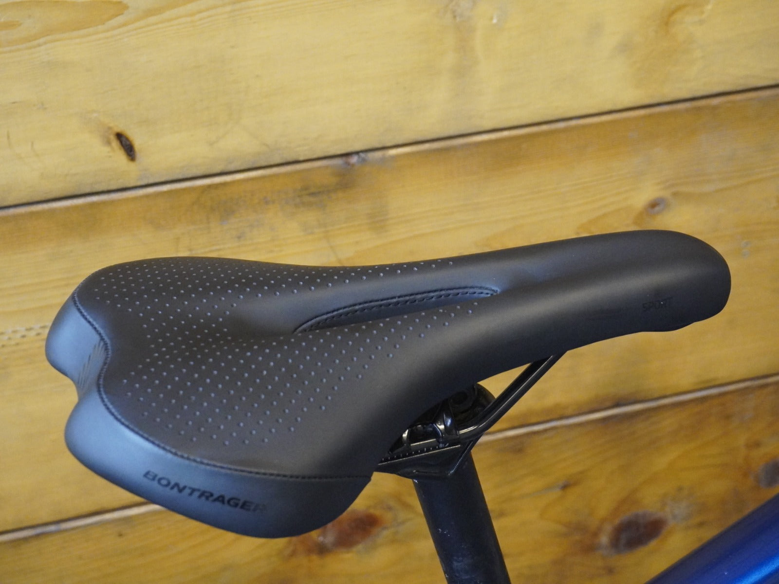 Trek FX2 Hybrid Bike