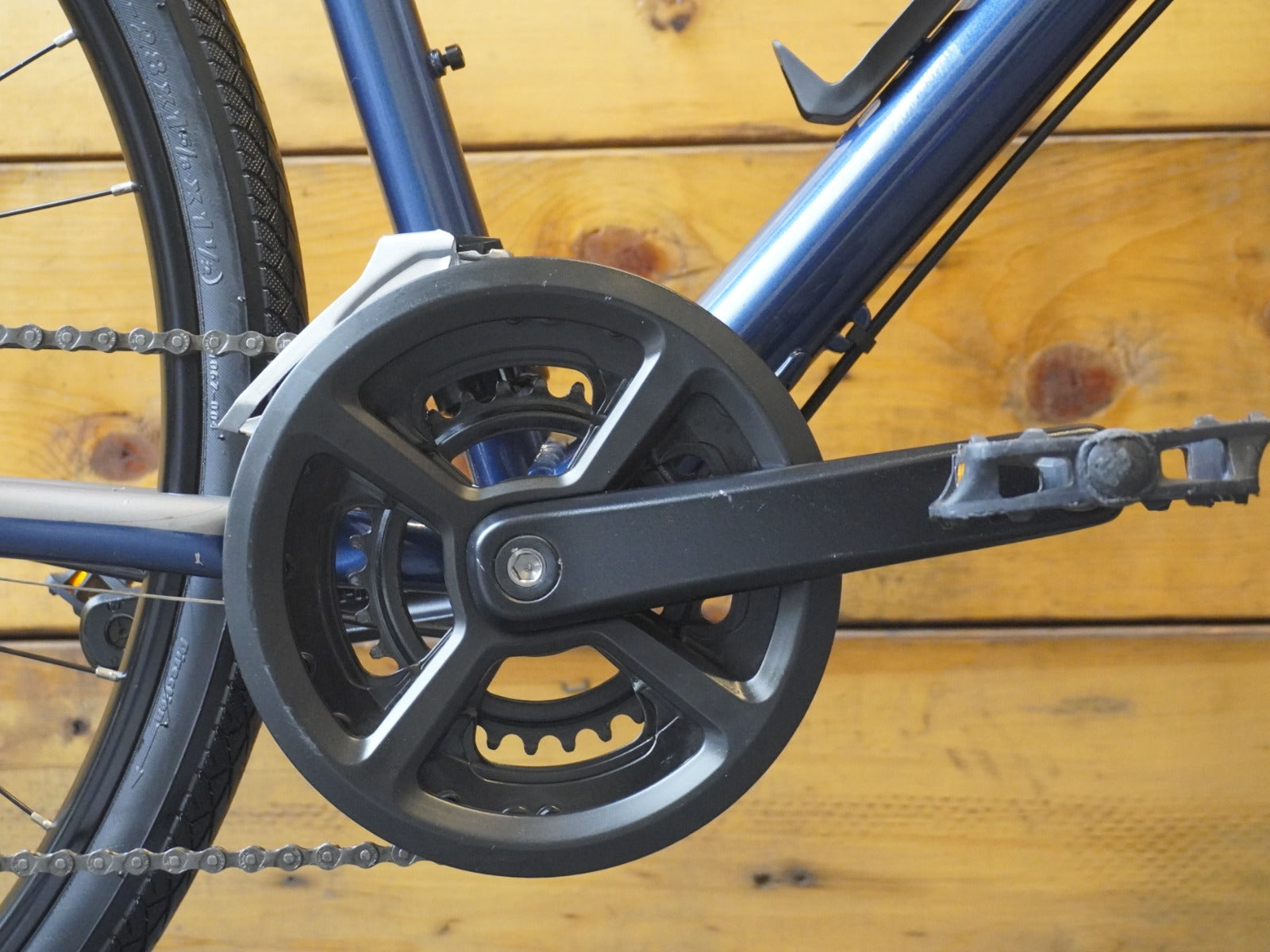 Fuji Absolute Hybrid Bike