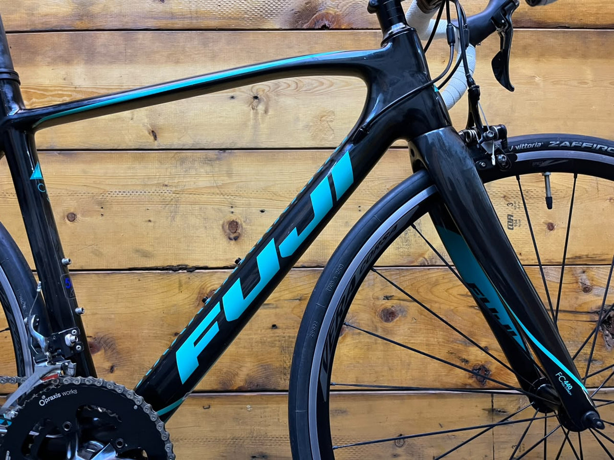 RENT Fuji Supreme One.5 Road Bike