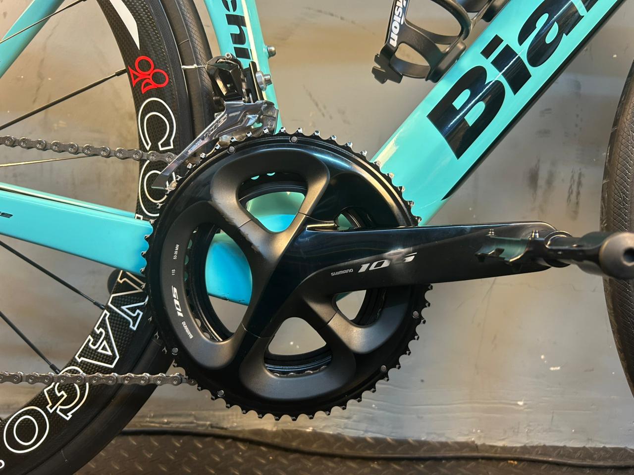 Bianchi Oltre X4 Road Bike