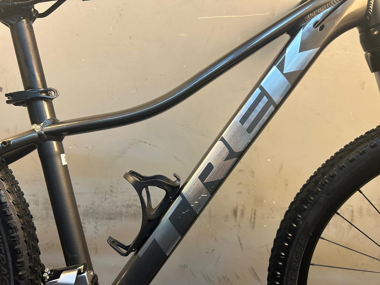 Trek Marlin 5 Gen 2 Mountain Bike