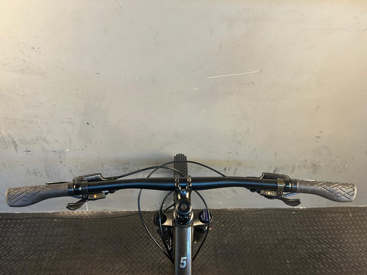 Trek Marlin 5 Gen 2 Mountain Bike