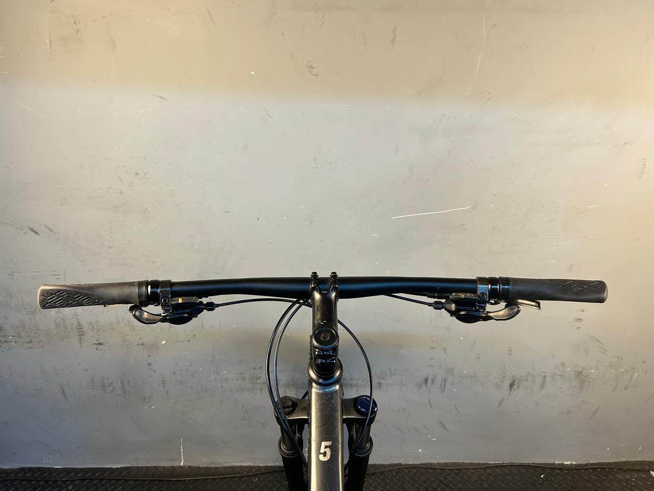 Trek Marlin 5 Gen 2 Mountain Bike