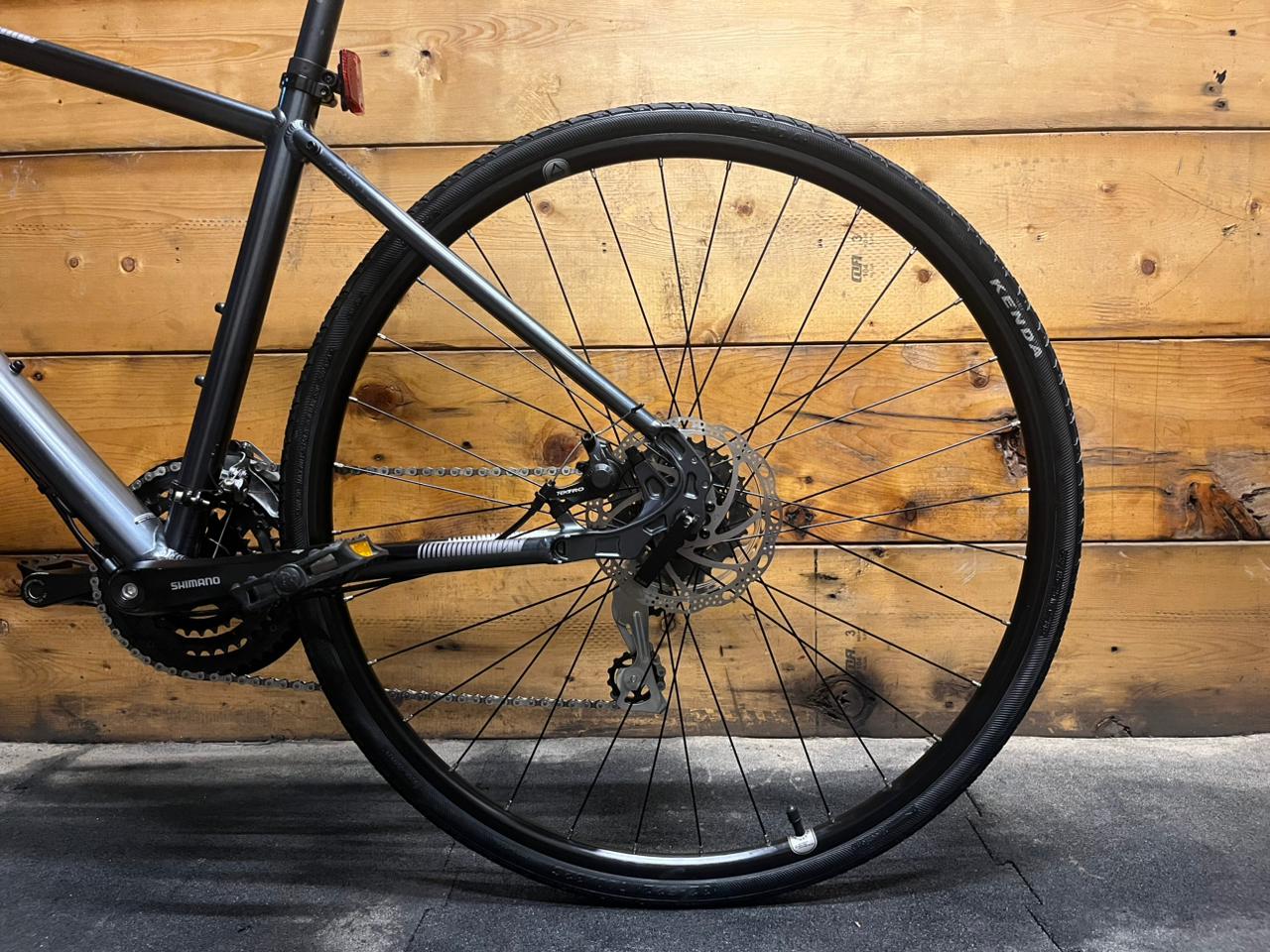 Fuji Absolute 1.9 Hybrid Bike