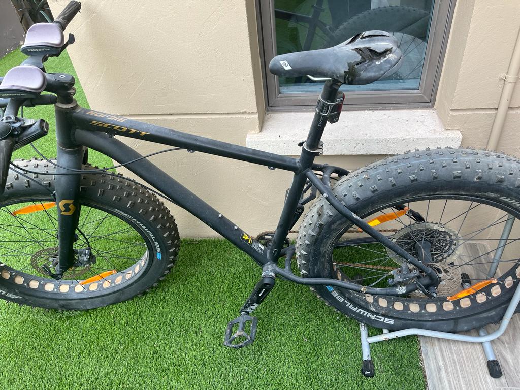 Fat bike best sale electrique scott