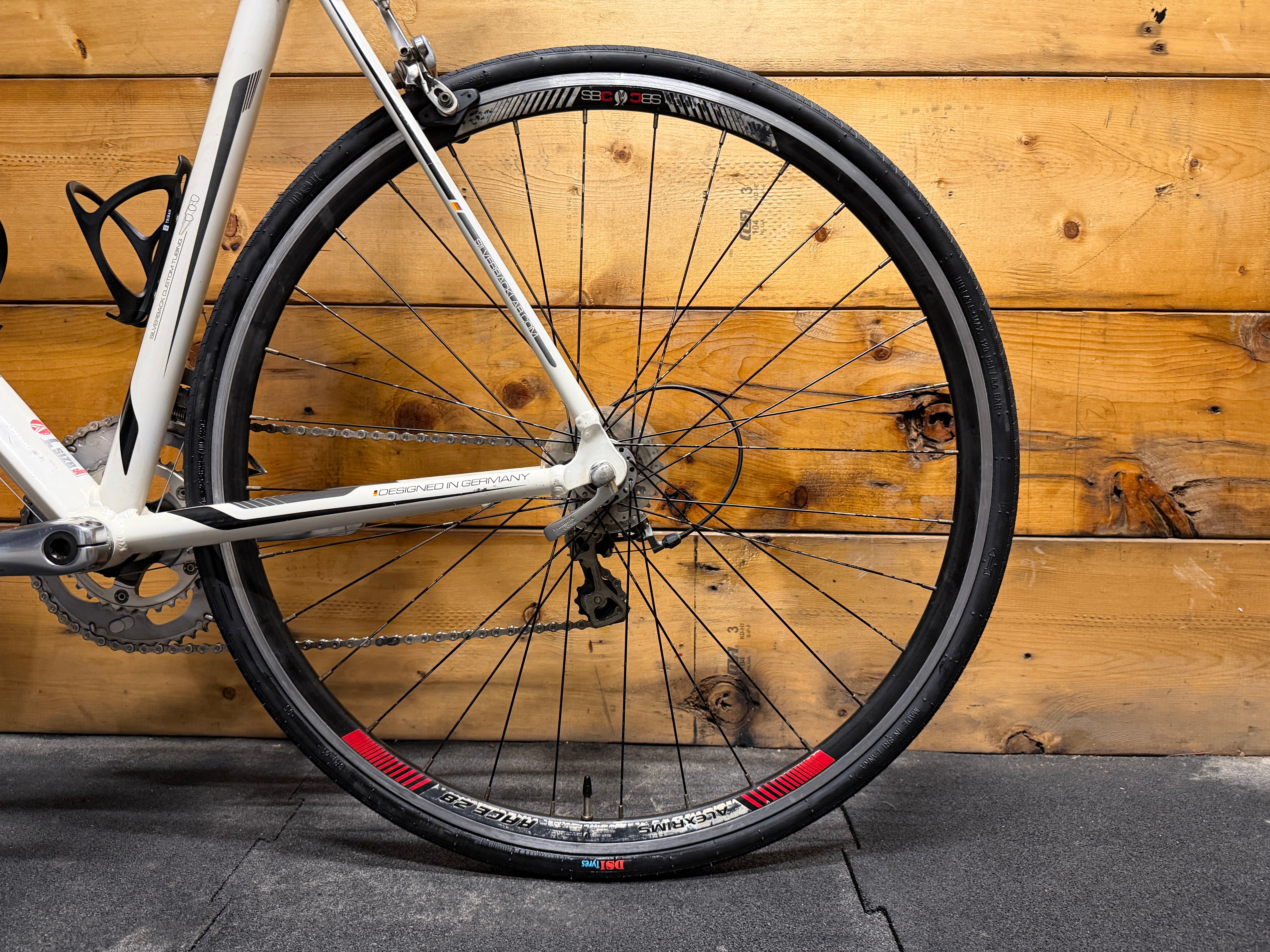 RENT Silverback Strela 2 Road Bike