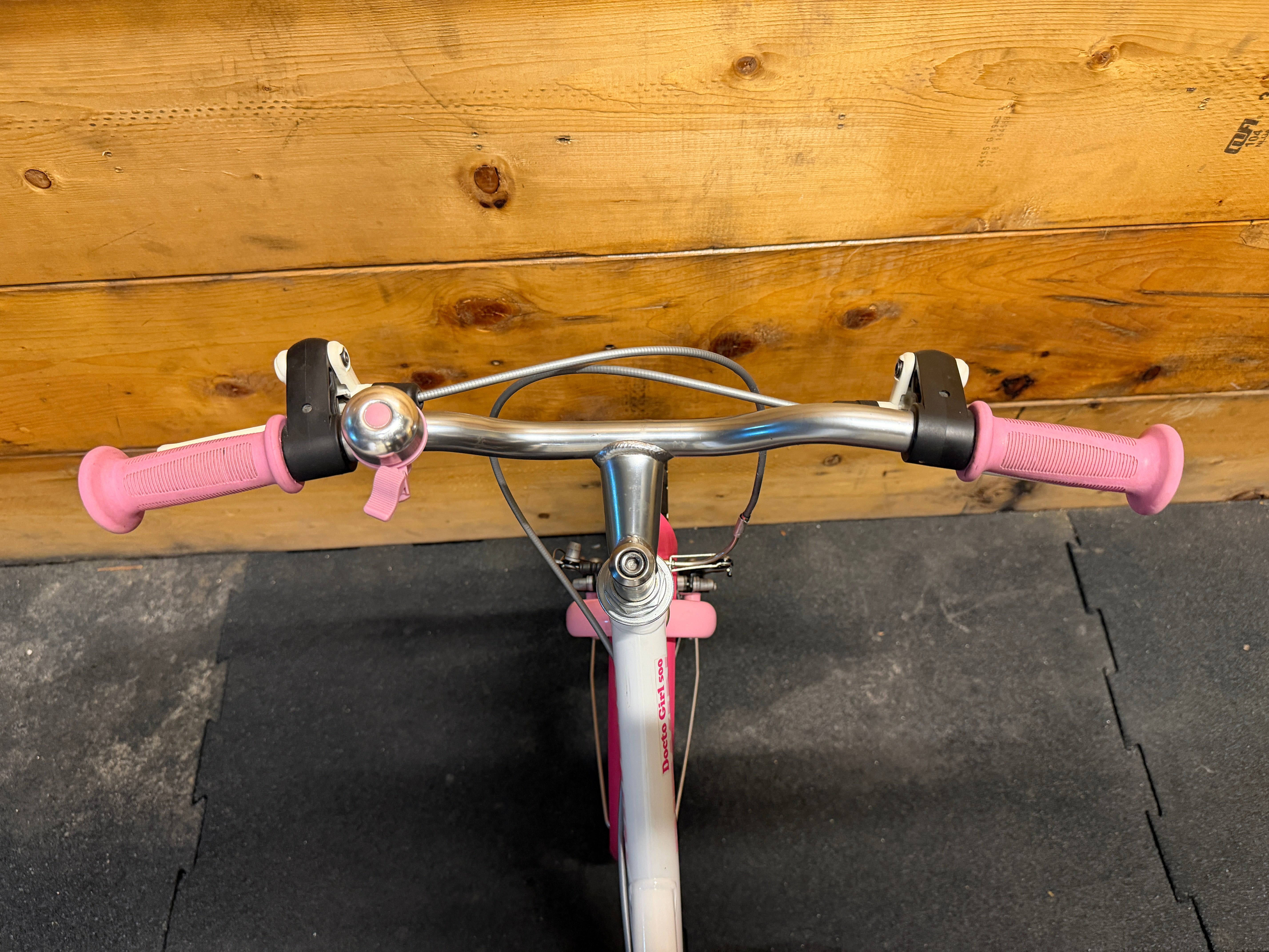 RENT B'Twin Docto Girl 500 Kids Bike