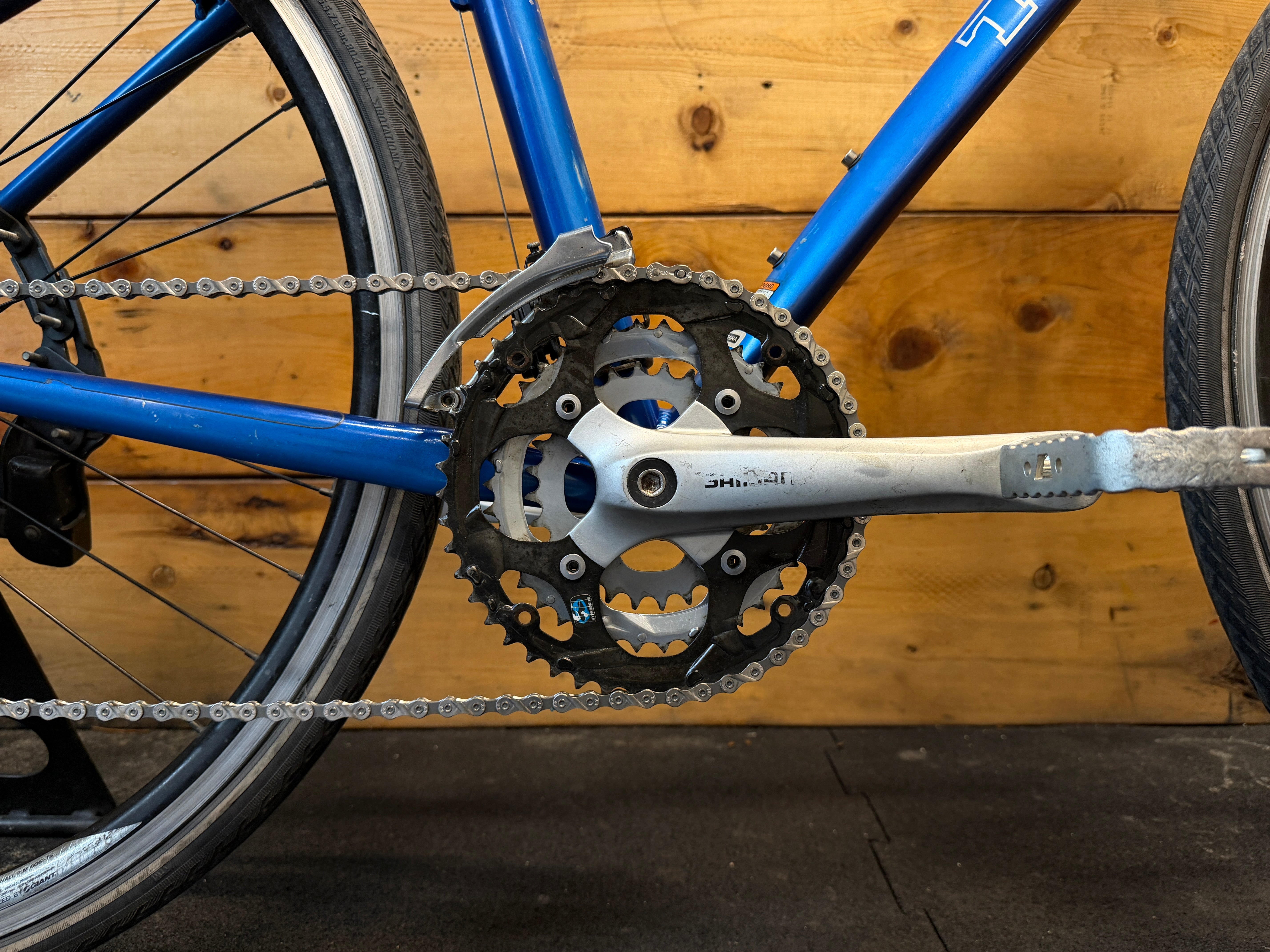 RENT Trek 7.3 Fx Hybrid Bike