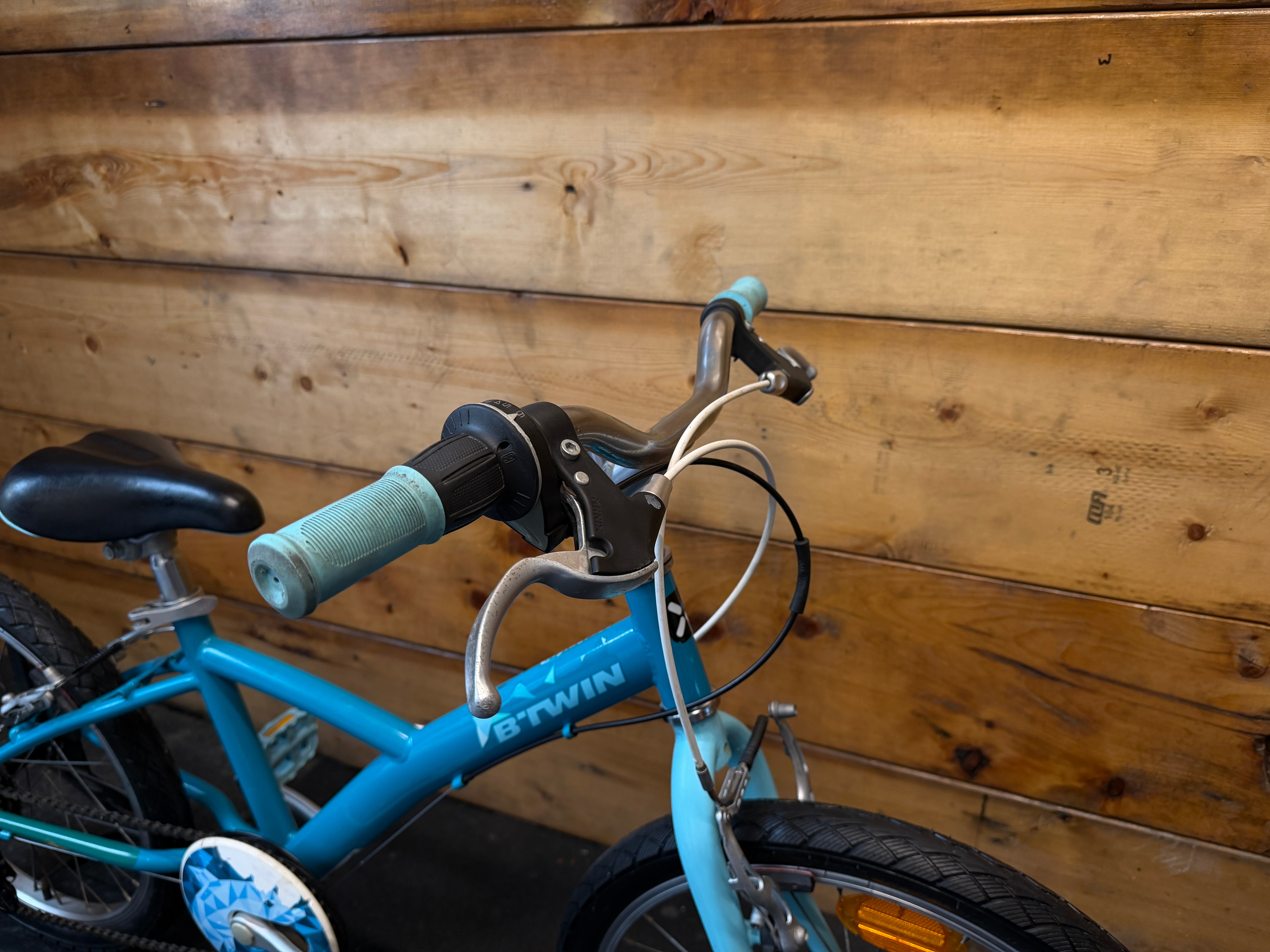 RENT B'Twin Orginal 120 Kids Bike