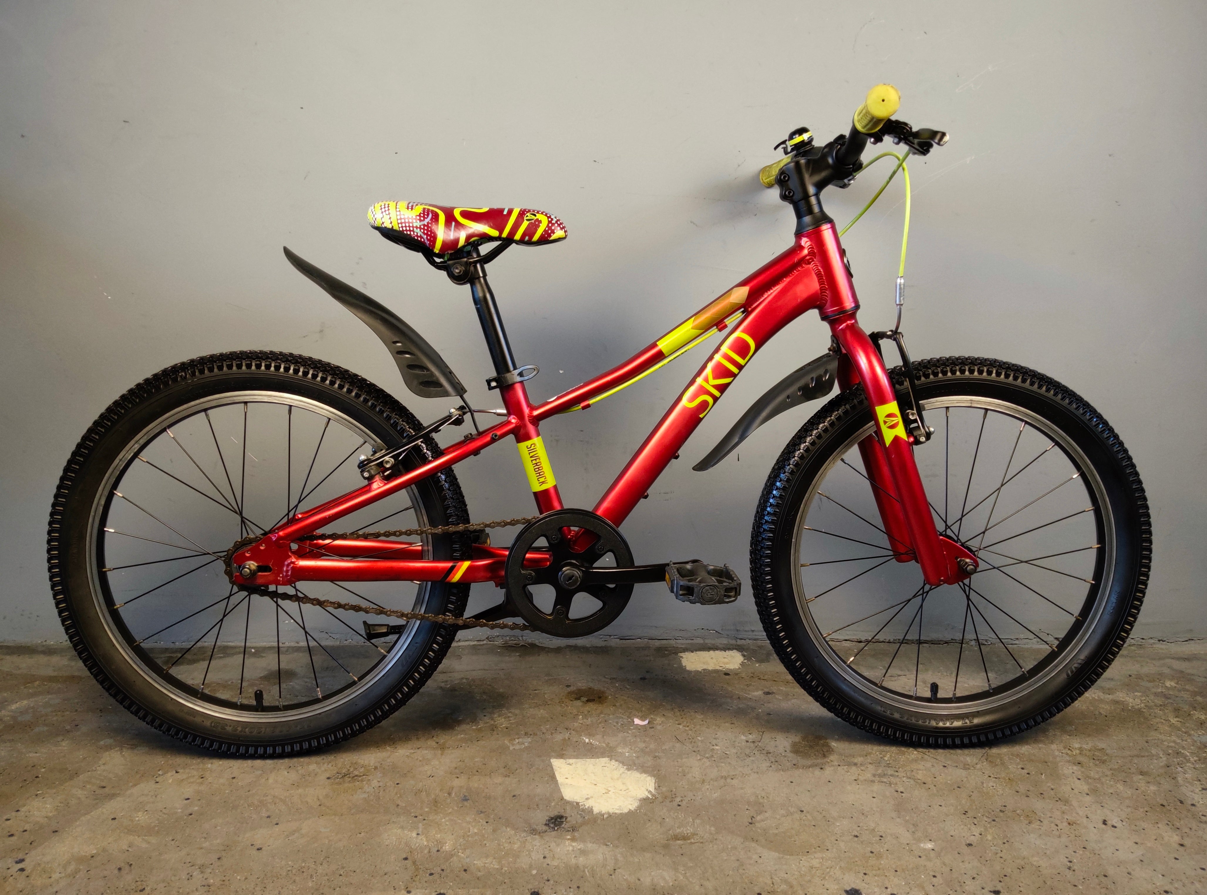 RENT Silverback Skid Kids Bike