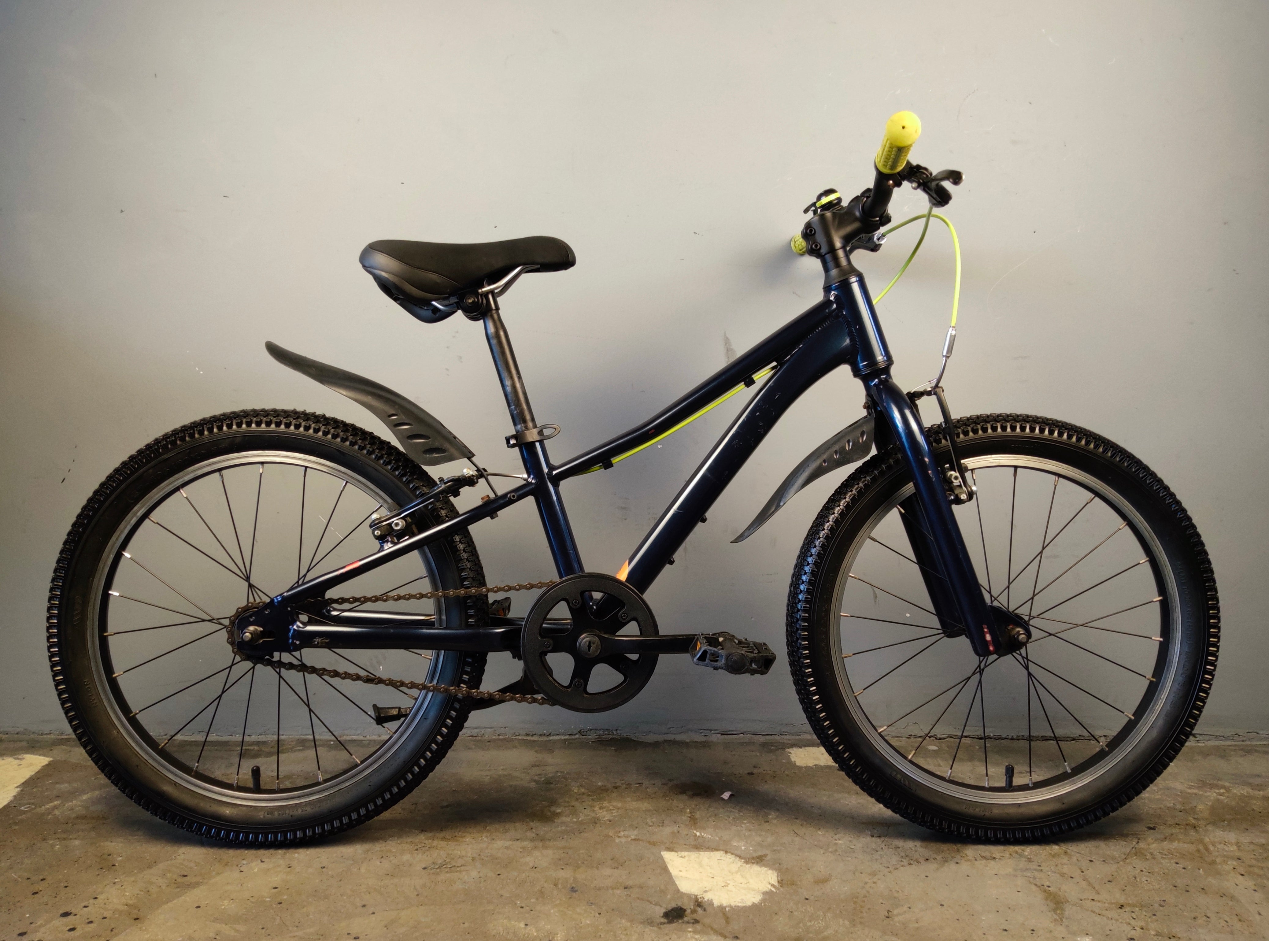 RENT Silverback Skid Kids Bike